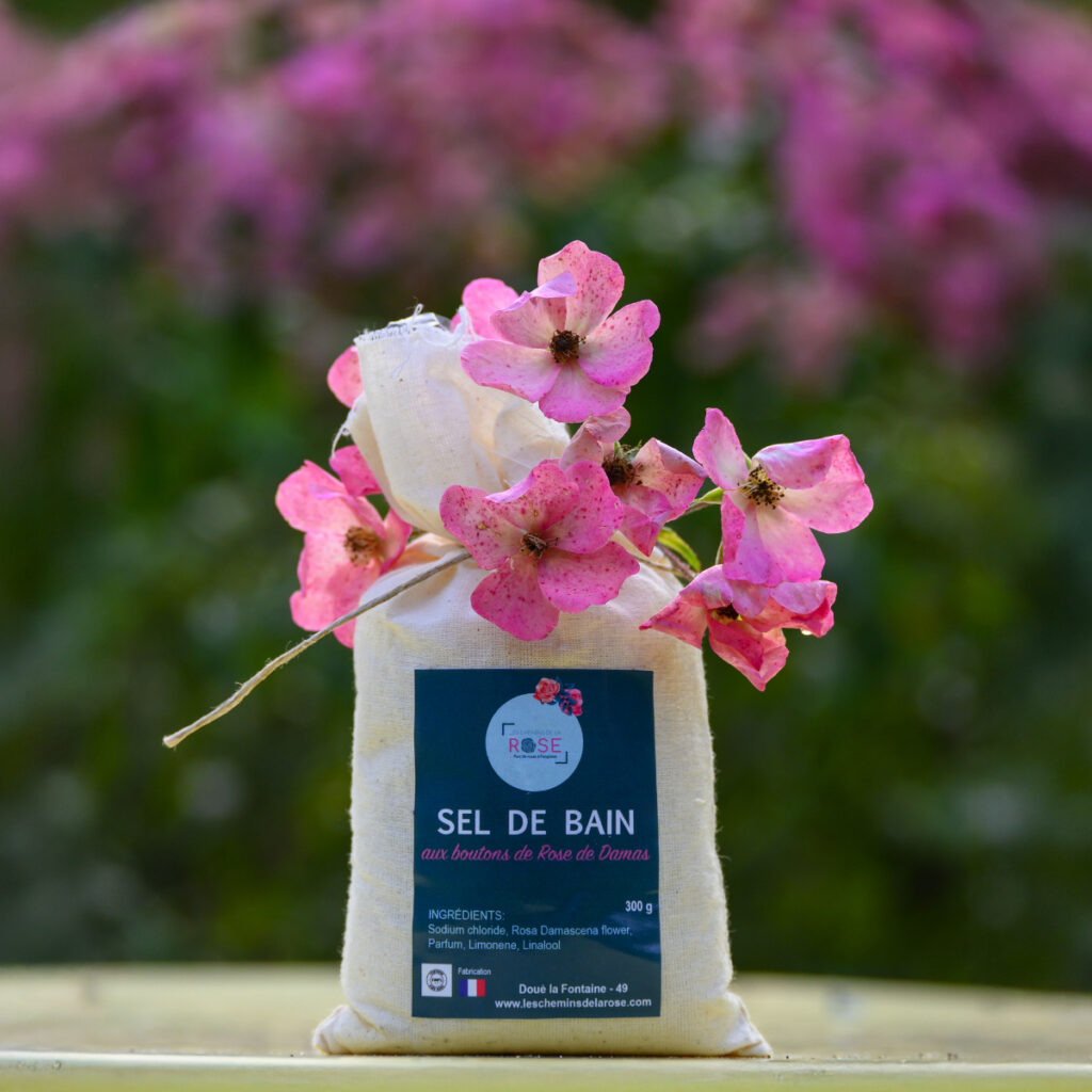 sel de bain aux boutons de rose de damas les chemins de la rose 00 g