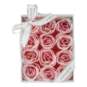 Coffret de 12 rose en pétales de savon rose et blanc parfum rose mathild m