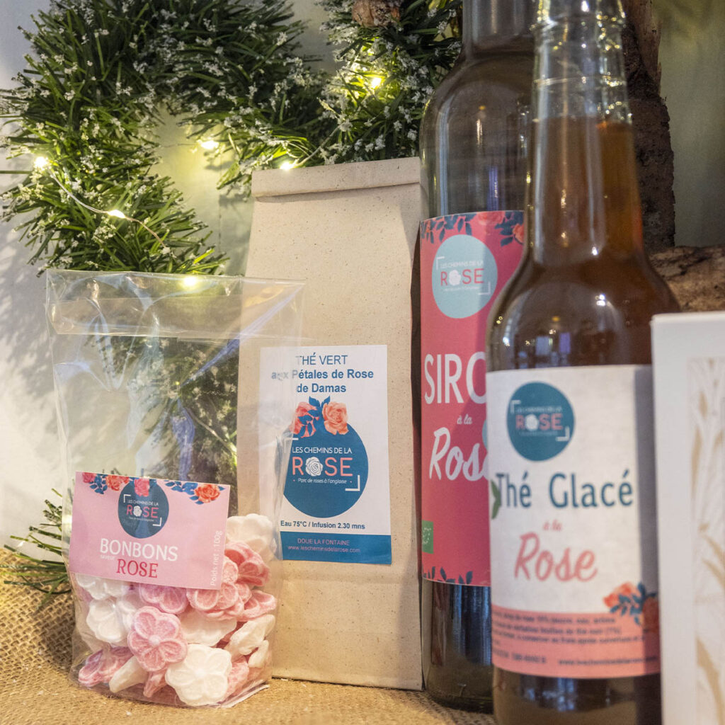 suggestion calendrier de l'avent original, idée gourmande pour calendrier personnalisé - tisane bio bonbons sirop bio de rose thé glacé à la rose - sucrerie et gourmandise